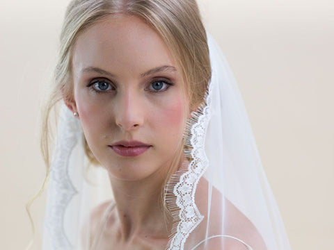 IVY - Lace Edge Long Veil