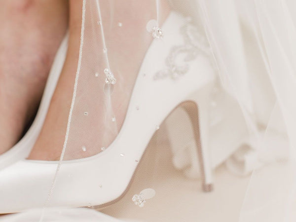 MOONFLOWER - Scattered Pearl Long Veil