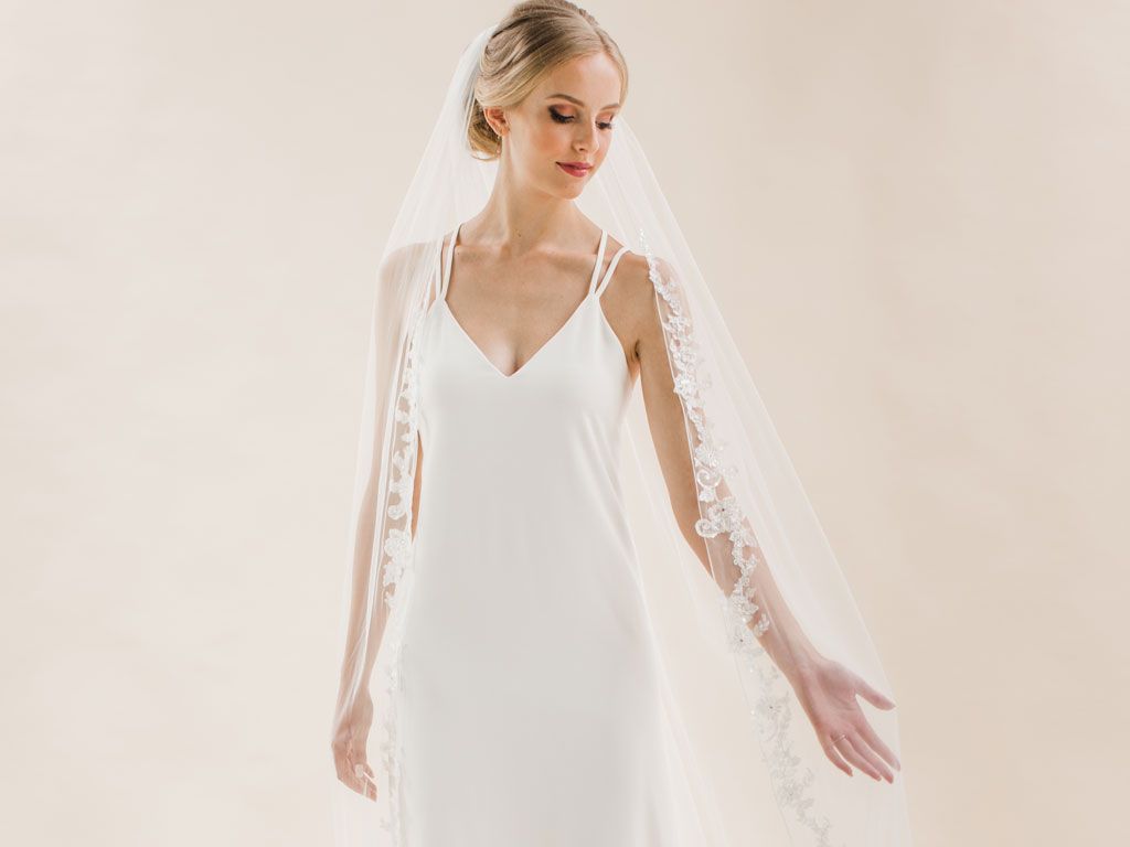 ROSE - Floral Lace Long Veil