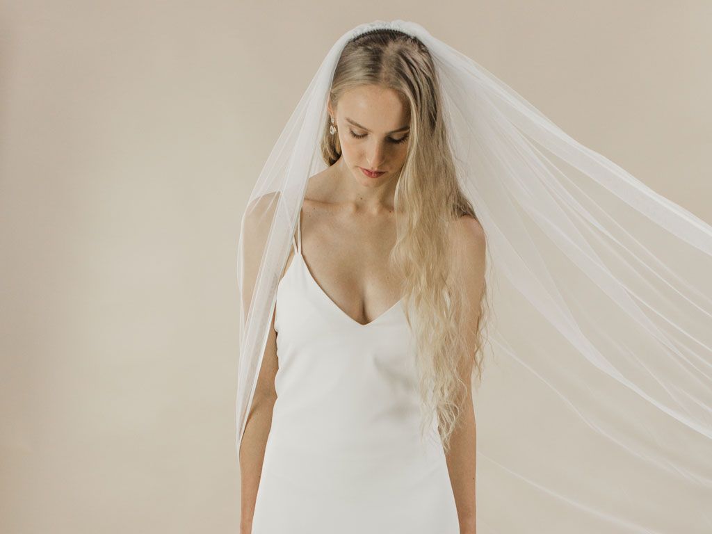 SNAPDRAGON - Satin Edge Long Veil