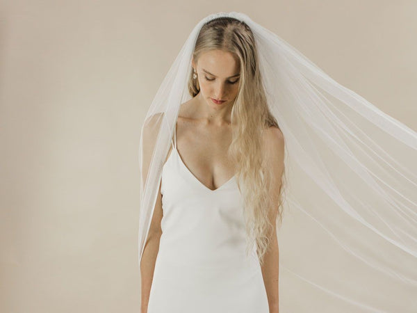 SNAPDRAGON - Satin Edge Long Veil
