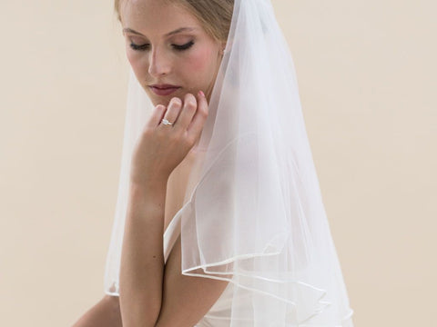 TOSCA II - Russian Braid Edge Short Veil